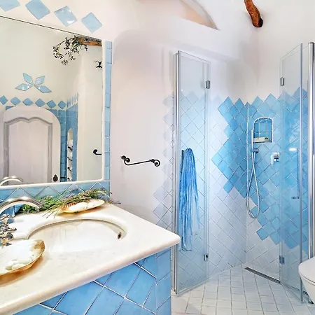 Πανσιόν Karamare Stintino