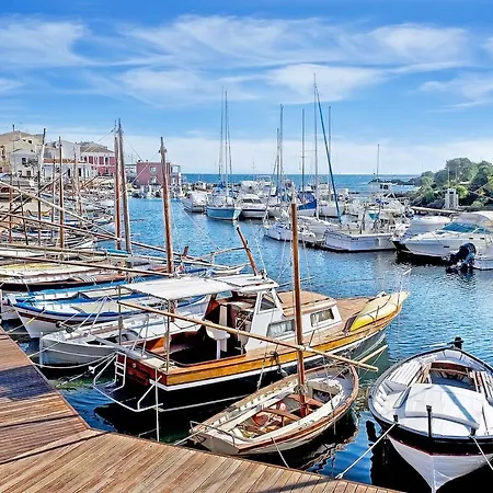 Karamare بيت ضيافة 4*